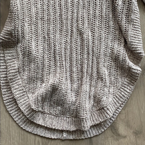 Express Sweater - Picture 2 of 3